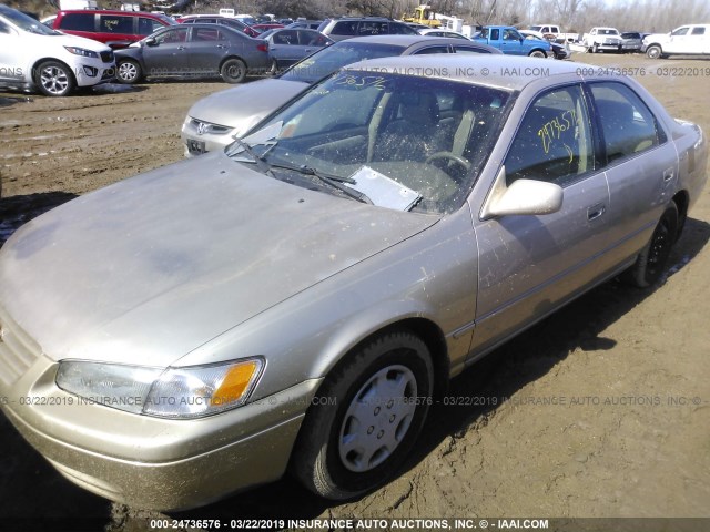 4T1BG22K4WU198528 - 1998 TOYOTA CAMRY CE/LE/XLE 金色 照片 2
