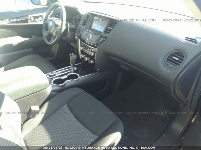 5N1DR2MM2HC606079 - 2017 NISSAN PATHFINDER S/SV/SL/PLATINUM BLACK photo 5