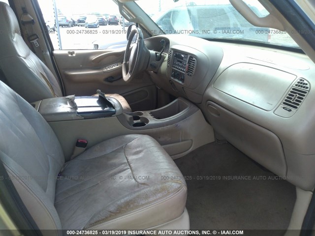 1FMRU15L2YLB94718 - 2000 FORD EXPEDITION XLT TAN photo 5