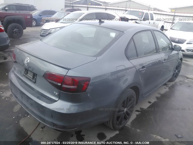 3VWD17AJ6JM235867 - 2018 VOLKSWAGEN JETTA SPORT GRAY photo 4