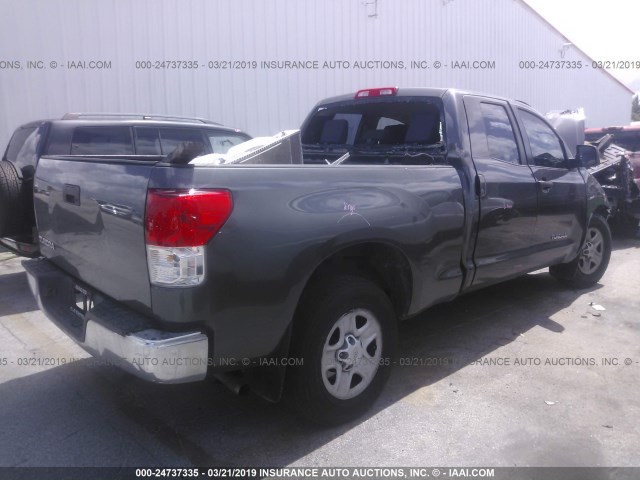 5TFRU5F19BX024302 - 2011 TOYOTA TUNDRA DOUBLE CAB SR5 GRAY photo 4