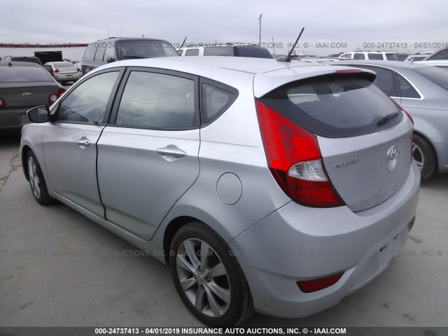 KMHCU5AEXCU050759 - 2012 HYUNDAI ACCENT GLS/GS/SE SILVER photo 3