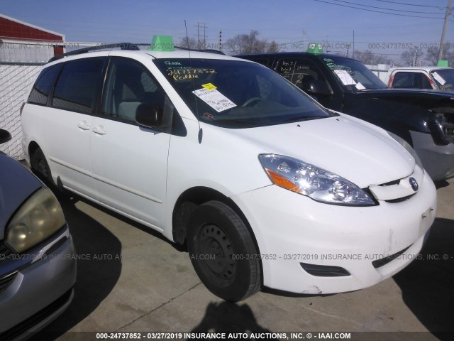 5TDZK23C97S017034 - 2007 TOYOTA SIENNA CE/LE WHITE photo 1