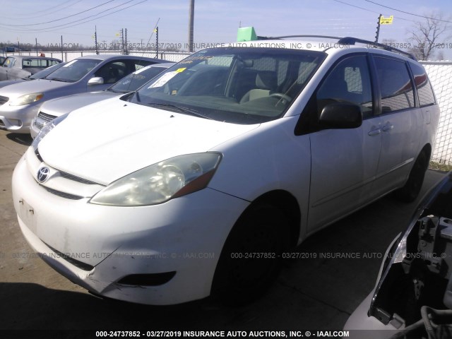 5TDZK23C97S017034 - 2007 TOYOTA SIENNA CE/LE WHITE photo 2