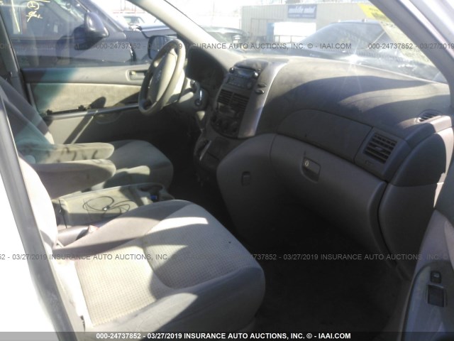 5TDZK23C97S017034 - 2007 TOYOTA SIENNA CE/LE WHITE photo 5