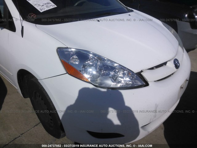 5TDZK23C97S017034 - 2007 TOYOTA SIENNA CE/LE WHITE photo 6