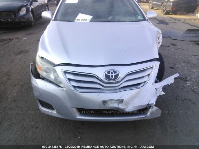 4T1BF3EK9BU639133 - 2011 TOYOTA CAMRY SE/LE/XLE SILVER photo 6