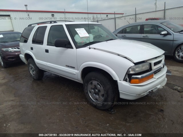 1GNDT13X74K142323 - 2004 CHEVROLET BLAZER WHITE photo 1