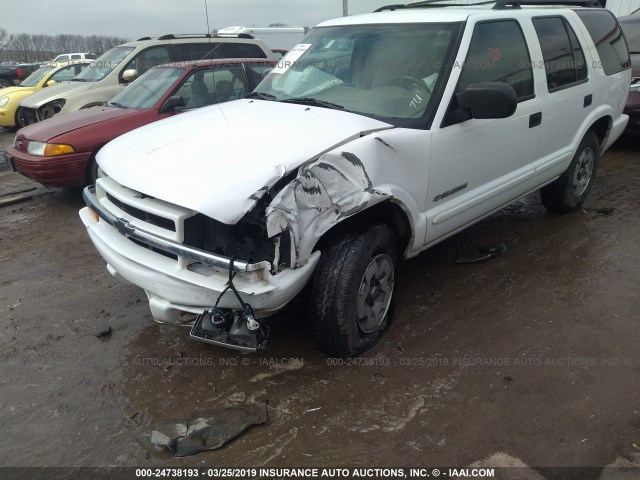 1GNDT13X74K142323 - 2004 CHEVROLET BLAZER WHITE photo 6