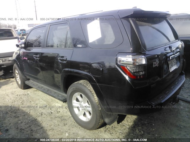 JTEBU5JR1G5286893 - 2016 TOYOTA 4RUNNER SR5 PREM/LTDL/TRAIL/TRD BLACK photo 3