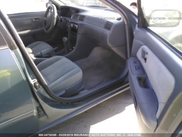 4T1BG22K41U780962 - 2001 TOYOTA CAMRY CE/LE/XLE 蓝色 照片 5