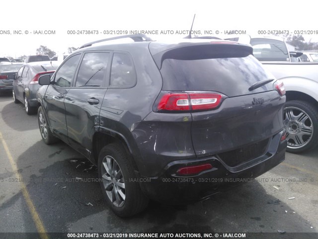 1C4PJLCB2JD589055 - 2018 JEEP CHEROKEE LATITUDE GRAY photo 3