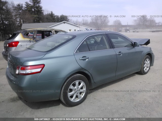 4T1BF3EK7BU731468 - 2011 TOYOTA CAMRY SE/LE/XLE GREEN photo 4