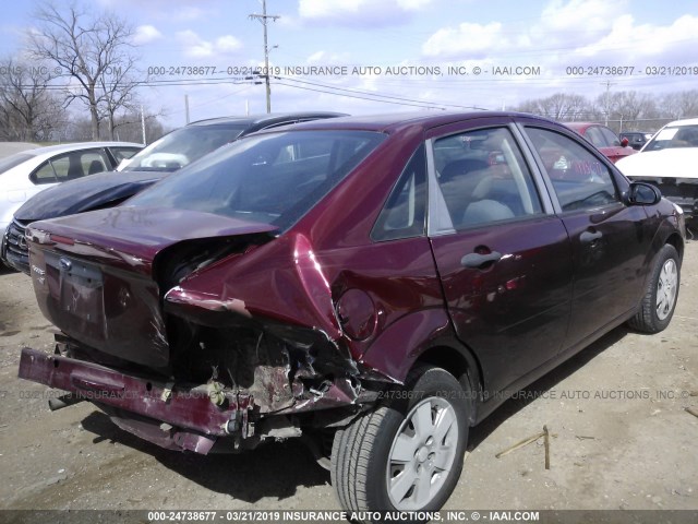 1FAHP34N37W196678 - 2007 FORD FOCUS ZX4/S/SE/SES MAROON photo 4