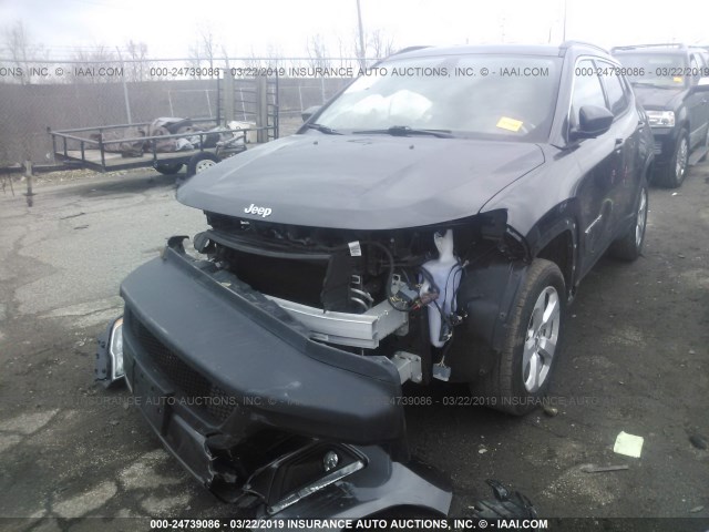 3C4NJDBB5JT315860 - 2018 JEEP COMPASS LATITUDE GRAY photo 2