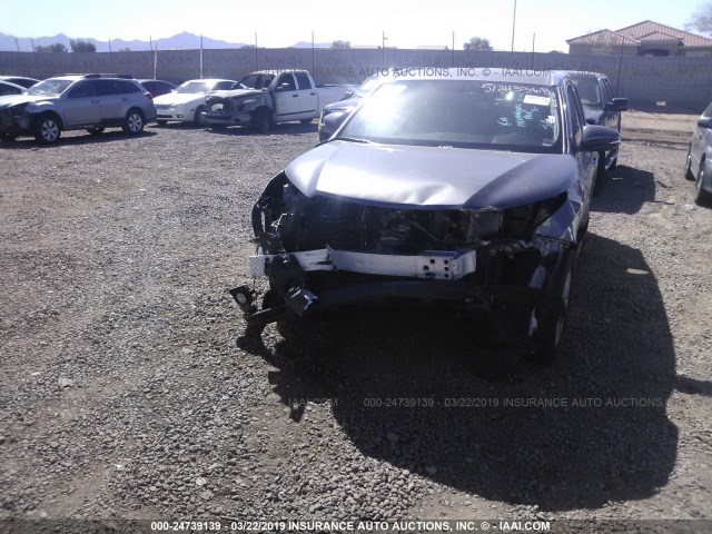 5TDKKRFH9FS070638 - 2015 TOYOTA HIGHLANDER XLE GRAY photo 6