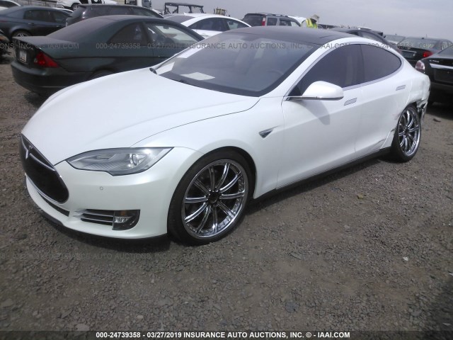 5YJSA1DP8DFP24867 - 2013 TESLA MODEL S Սպիտակ լուսանկար 2