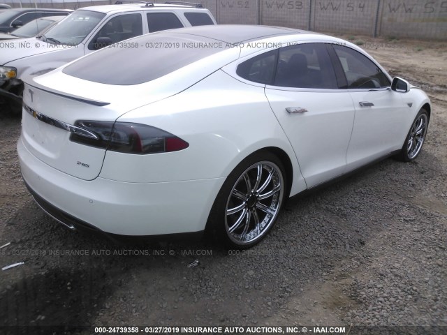 5YJSA1DP8DFP24867 - 2013 TESLA MODEL S Սպիտակ լուսանկար 4