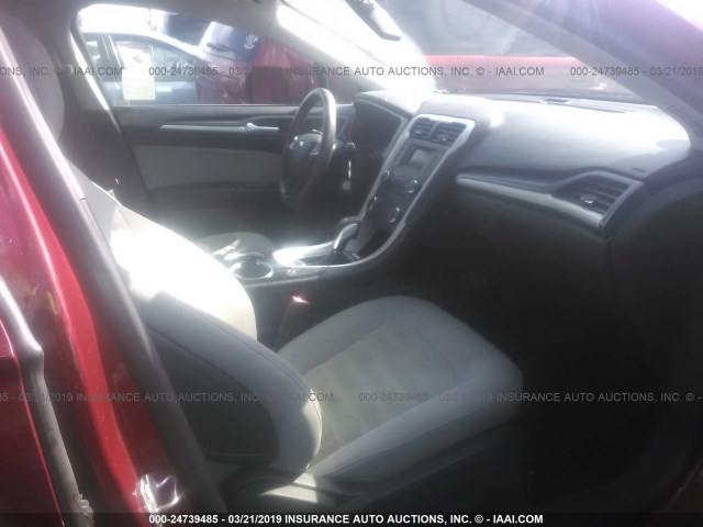 3FA6P0G71FR295424 - 2015 FORD FUSION S RED photo 5