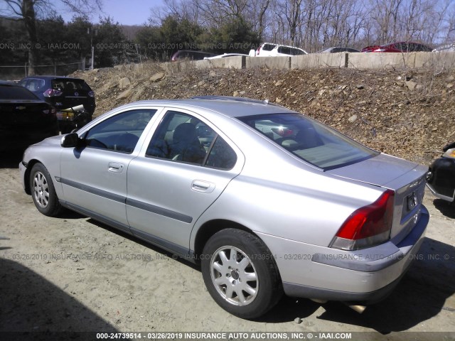 YV1RS61R222188569 - 2002 VOLVO S60 SILVER photo 3
