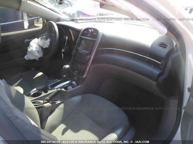 1G11C5SL7FF194508 - 2015 CHEVROLET MALIBU 1LT 白色 照片 5