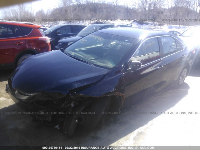 4T1BF1FK9HU429983 - 2017 TOYOTA CAMRY LE/XLE/SE/XSE BLACK photo 2