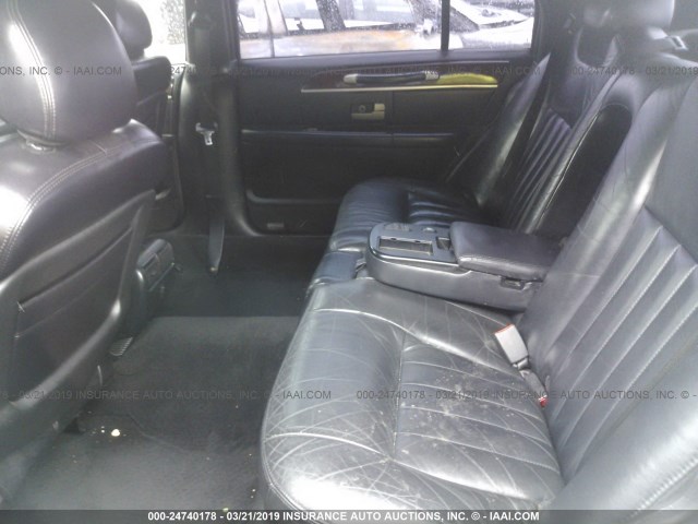 1LNHM84W15Y606707 - 2005 LINCOLN TOWN CAR EXECUTIVE L BLACK photo 8