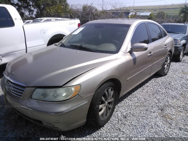 KMHFC46F18A272644 - 2008 HYUNDAI AZERA SE/LIMITED GOLD photo 2