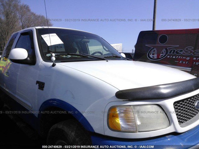 1FTRX18LX1NA30344 - 2001 FORD F150 WHITE photo 1