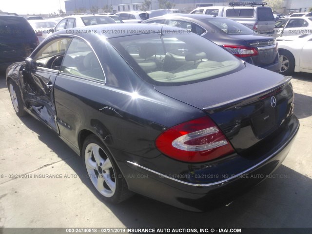 WDBTJ65J84F081135 - 2004 MERCEDES-BENZ CLK 320C Dark Blue photo 3