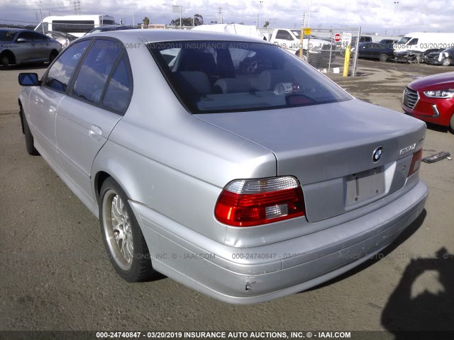 WBADT63402CH91500 - 2002 BMW 530 I AUTOMATIC SILVER photo 3