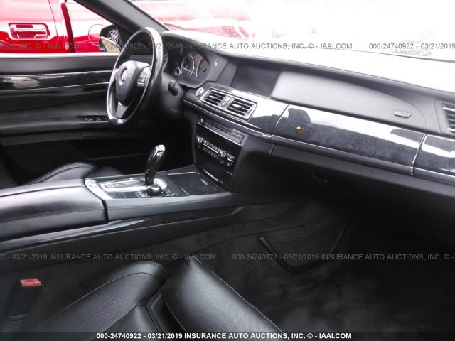 WBAKA8C5XACY35869 - 2010 BMW 750 I GRAY photo 5