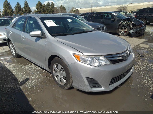 4T4BF1FK9DR332461 - 2013 TOYOTA CAMRY L/SE/LE/XLE SILVER photo 1