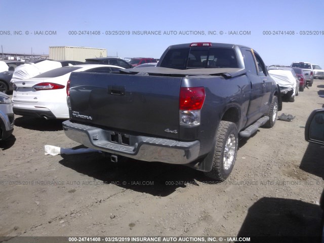 5TFBV54108X082146 - 2008 TOYOTA TUNDRA DOUBLE CAB/DOUBLE CAB SR5 GRAY photo 4