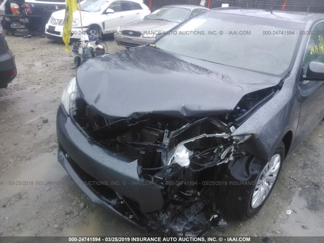 4T1BF1FK1DU230064 - 2013 TOYOTA CAMRY L/SE/LE/XLE 灰色 照片 6