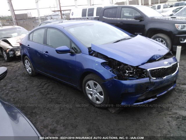 3KPFK4A77JE275168 - 2018 KIA FORTE LX Mavi foto 1