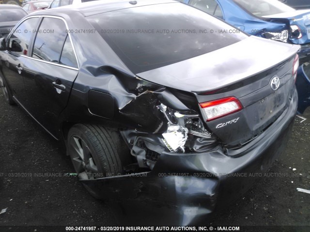 4T1BF1FK7DU207310 - 2013 TOYOTA CAMRY L/SE/LE/XLE 灰色 照片 3