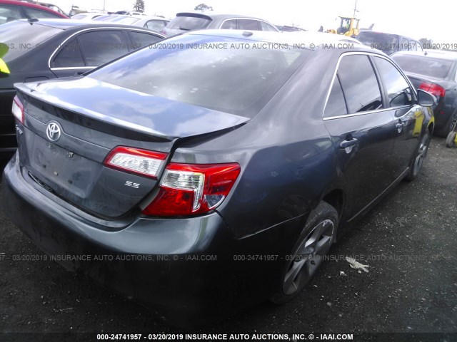4T1BF1FK7DU207310 - 2013 TOYOTA CAMRY L/SE/LE/XLE 灰色 照片 4