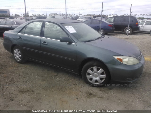 4T1BE32K32U518430 - 2002 TOYOTA CAMRY LE/XLE/SE GRAY photo 1