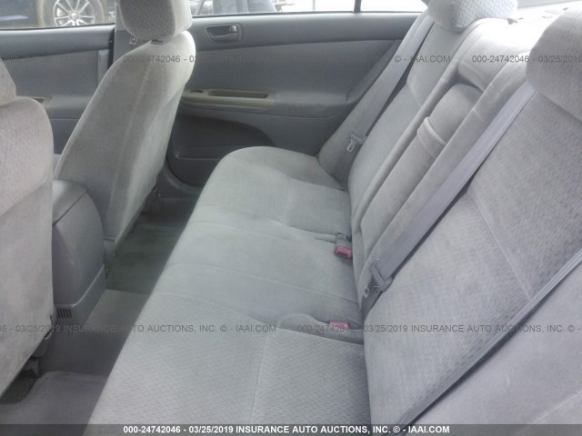 4T1BE32K32U518430 - 2002 TOYOTA CAMRY LE/XLE/SE GRAY photo 8