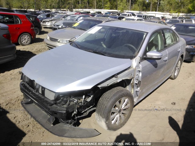 1VWAH7A3XDC006503 - 2013 VOLKSWAGEN PASSAT S SILVER photo 2