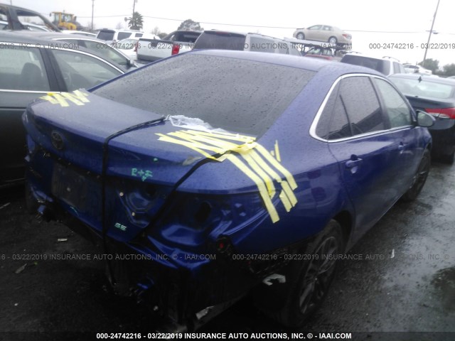 4T1BF1FKXFU876268 - 2015 TOYOTA CAMRY LE/XLE/SE/XSE ლურჯი ფოტო 4