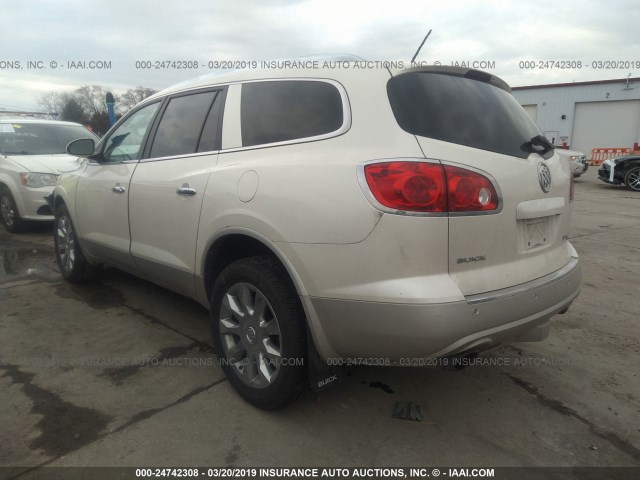 5GAKRCED7BJ245016 - 2011 BUICK ENCLAVE CXL WHITE photo 3