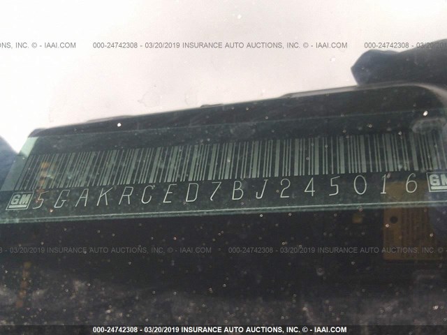 5GAKRCED7BJ245016 - 2011 BUICK ENCLAVE CXL WHITE photo 9