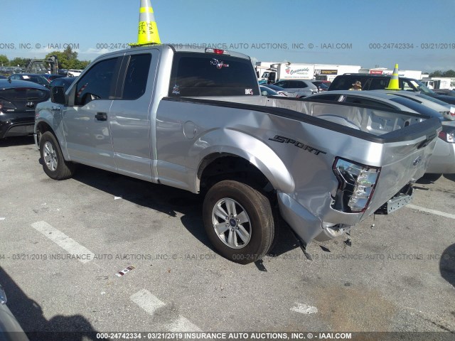 1FTEX1CB9JFB64396 - 2018 FORD F150 SUPER CAB SILVER photo 3