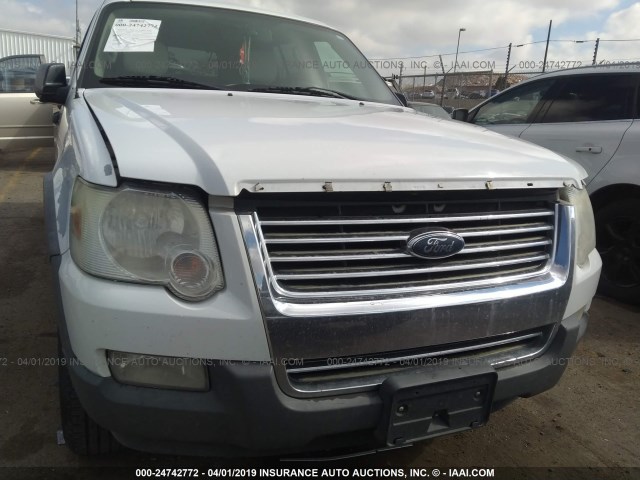 1FMEU63E86UA49495 - 2006 FORD EXPLORER XLT WHITE photo 6