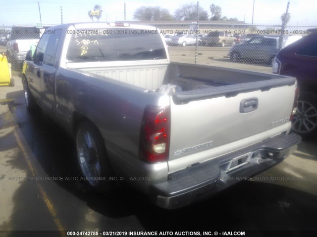 2GCEC19TX31125158 - 2003 CHEVROLET SILVERADO C1500 GRAY photo 3