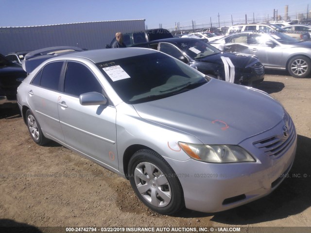 4T1BE46KX7U667702 - 2007 TOYOTA CAMRY NEW GENERAT CE/LE/XLE/SE SILVER photo 1