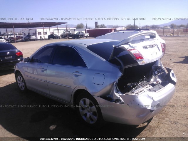 4T1BE46KX7U667702 - 2007 TOYOTA CAMRY NEW GENERAT CE/LE/XLE/SE SILVER photo 3