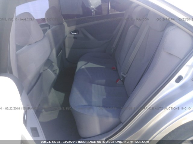 4T1BE46KX7U667702 - 2007 TOYOTA CAMRY NEW GENERAT CE/LE/XLE/SE SILVER photo 8